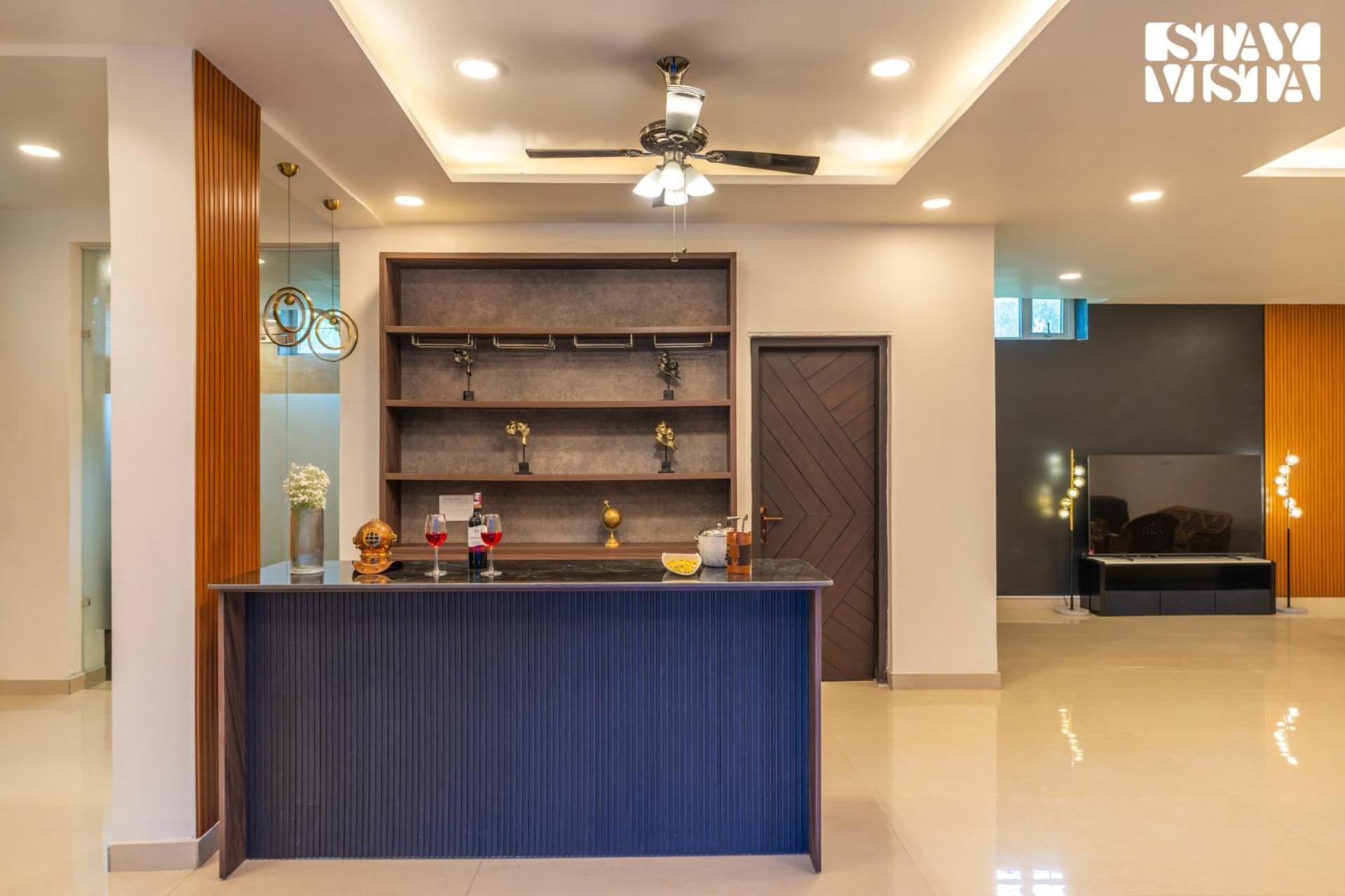 Stayvista At Wandering Vines Indoor Pool 4Bhk Luxury Villa In Delhi Sohna Экстерьер фото