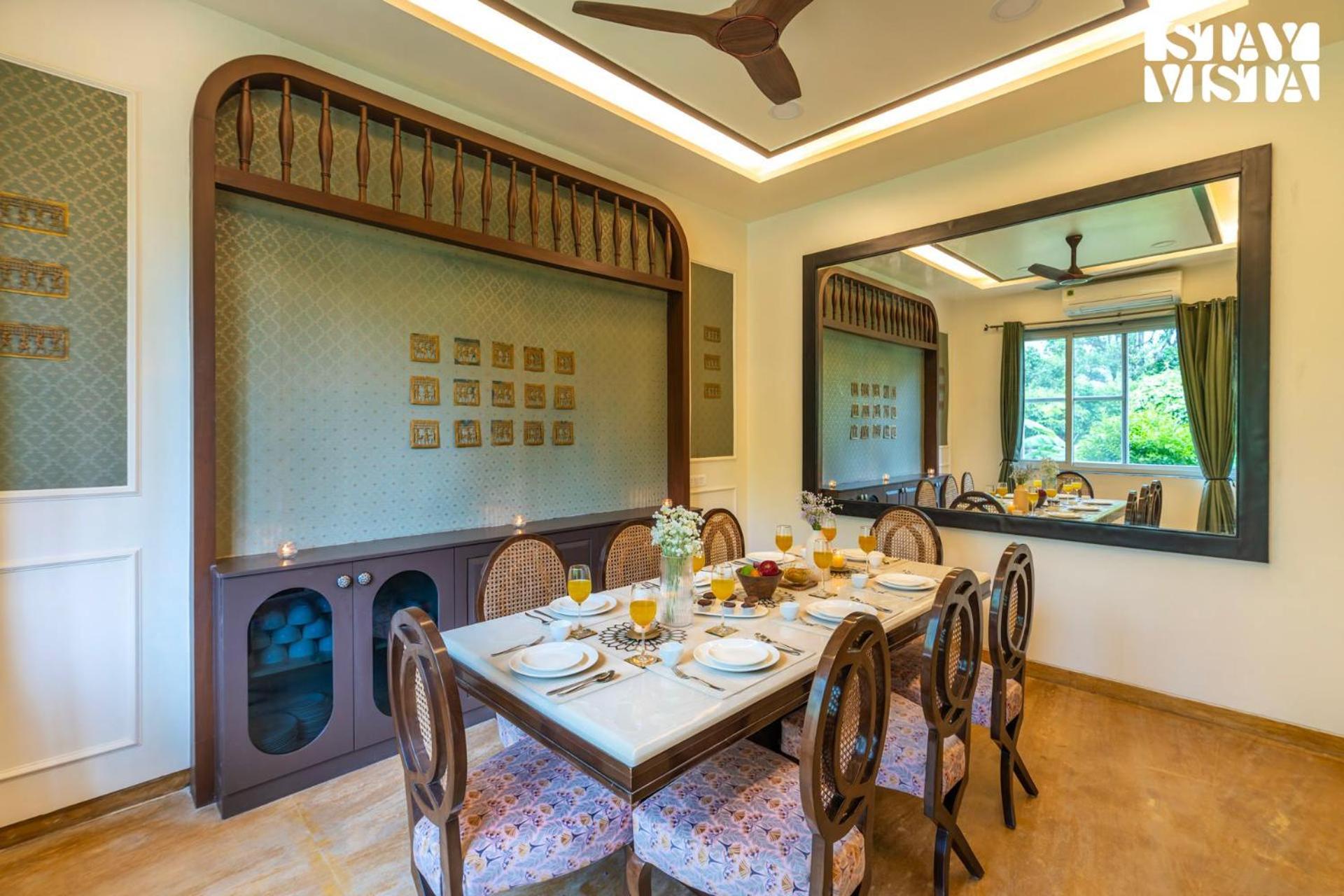Stayvista At Wandering Vines Indoor Pool 4Bhk Luxury Villa In Delhi Sohna Экстерьер фото